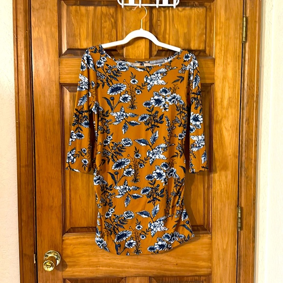 Loveappella maternity top size Medium - Picture 1 of 4